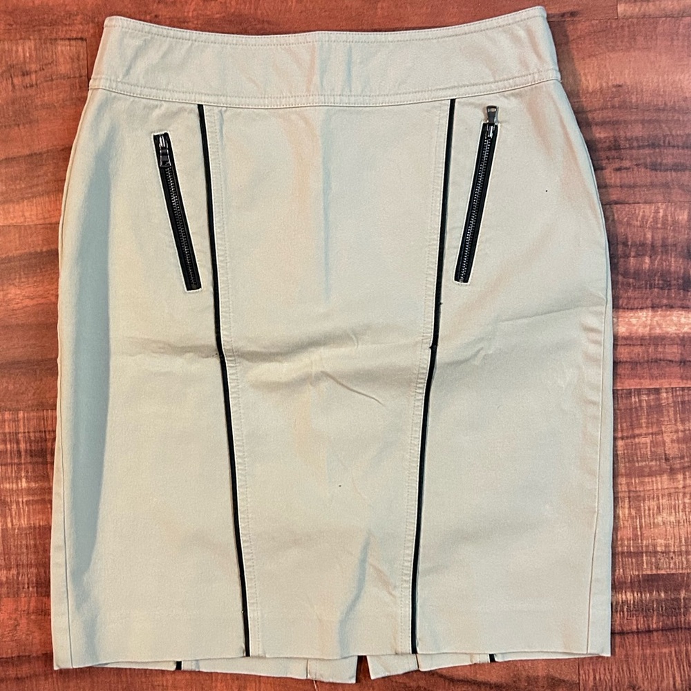 Ann Taylor Gray Pencil Skirt with Slit for Work